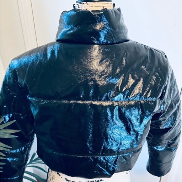 Faux Patent Leather Cropped Puffer Jacket - Black - Picture 8 of 14